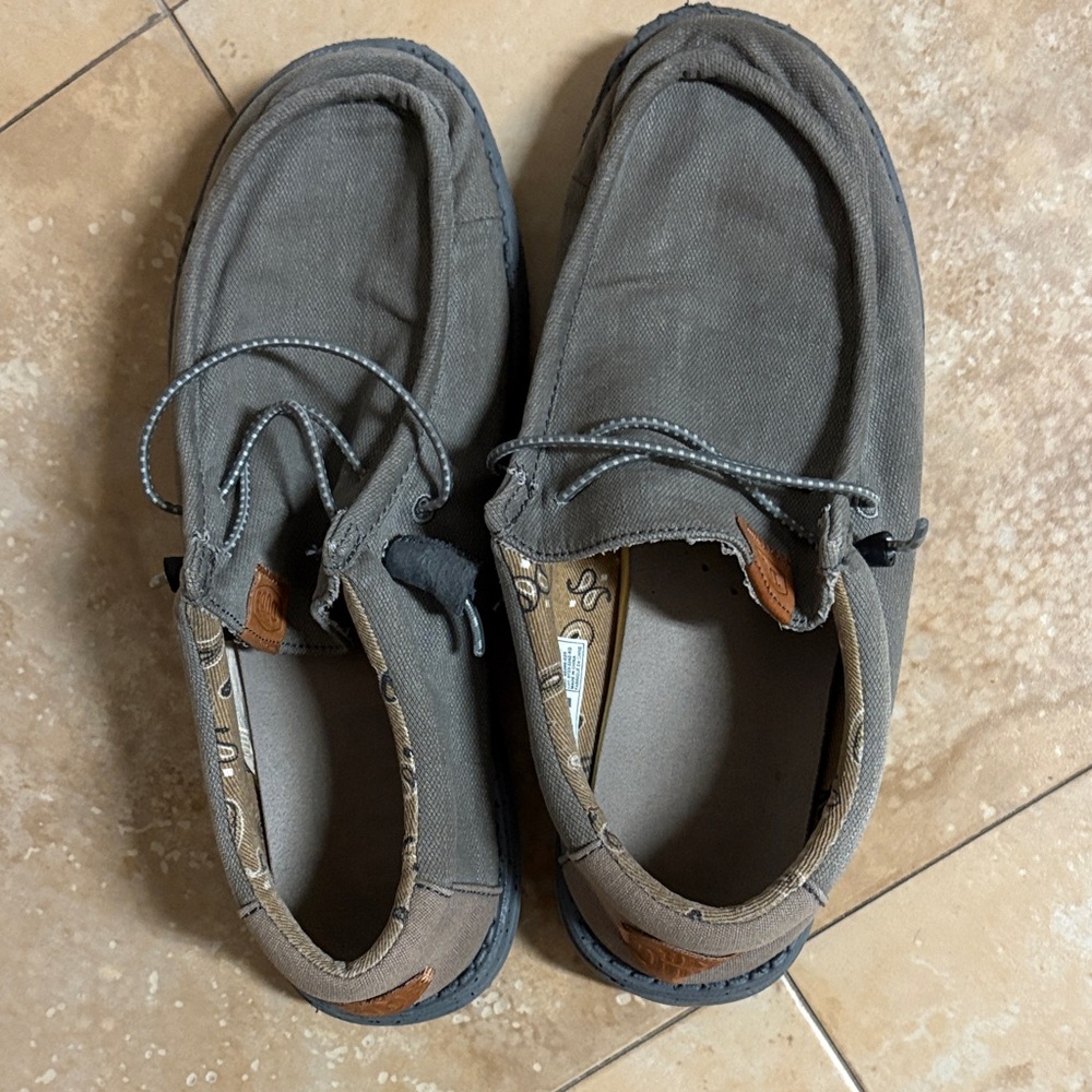 Hey Dude Men's Olive Canvas Loafers